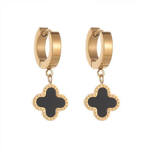 Korean version of the titanium steel short section ear buckle four-leaf flower earrings female 18k gold earrings versatile girls simple earrings wholesale